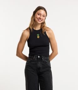 Blusa Regata Cropped em Ribana com Abacaxi Bordado