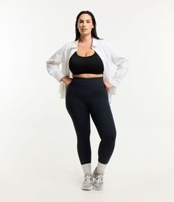 Calça Legging em Poliamida Tecnologia Dry Curve & Plus Size