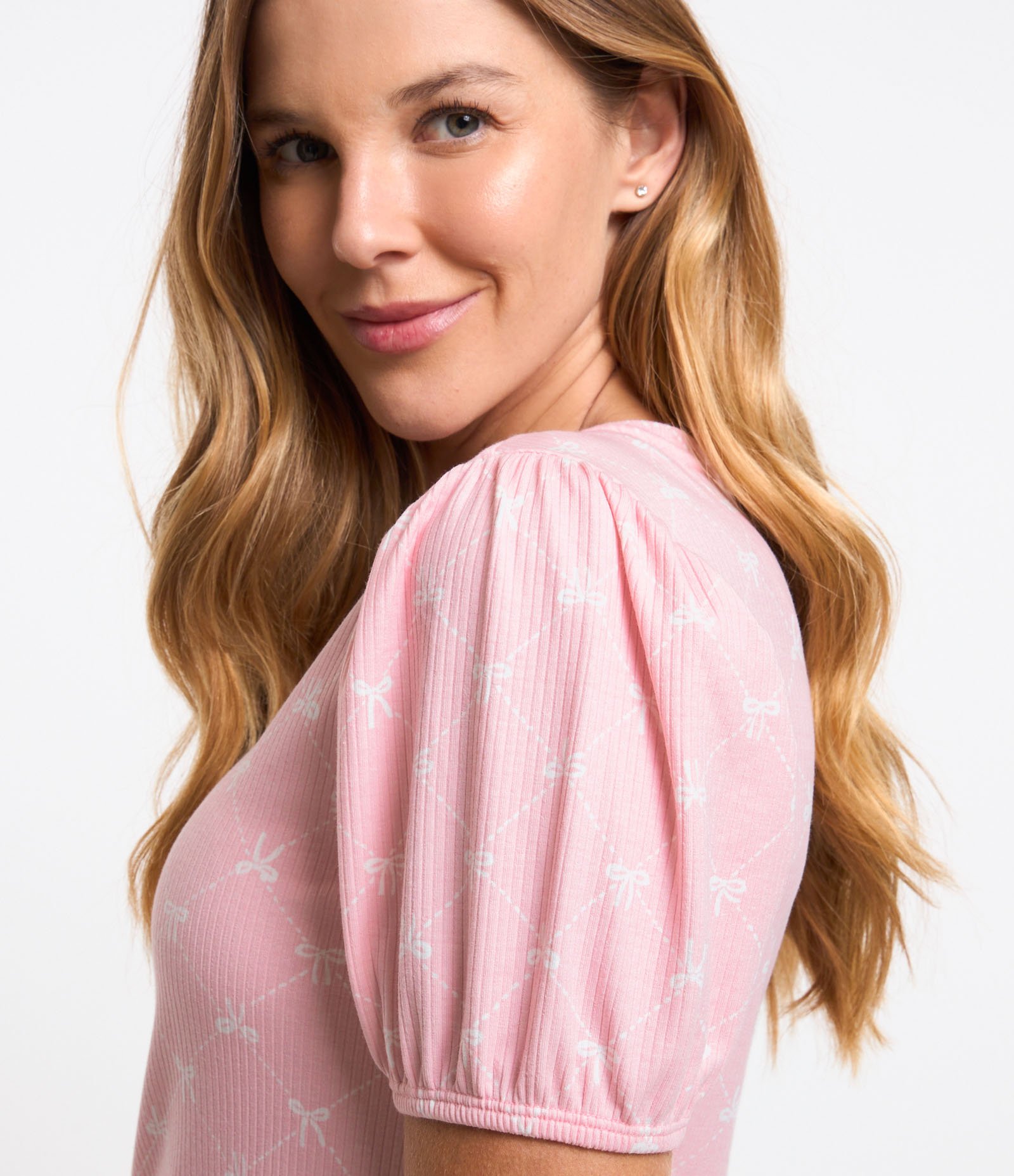 Camisola Curta em Ribana com Mangas Bufantes e Estampa Lacinho Rosa 3