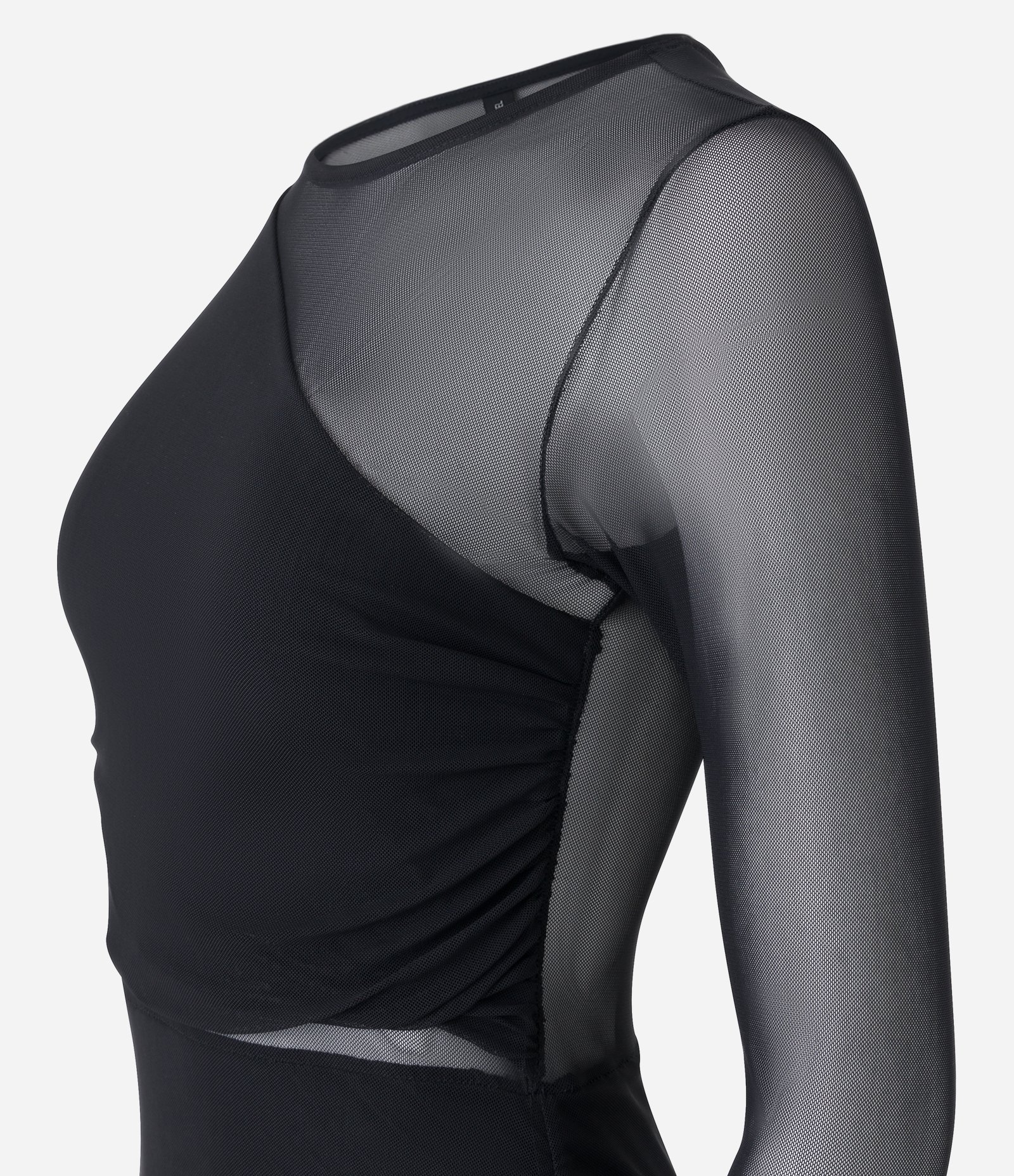 Vestido em Tule com Franzidinho e Transparência Preto 7