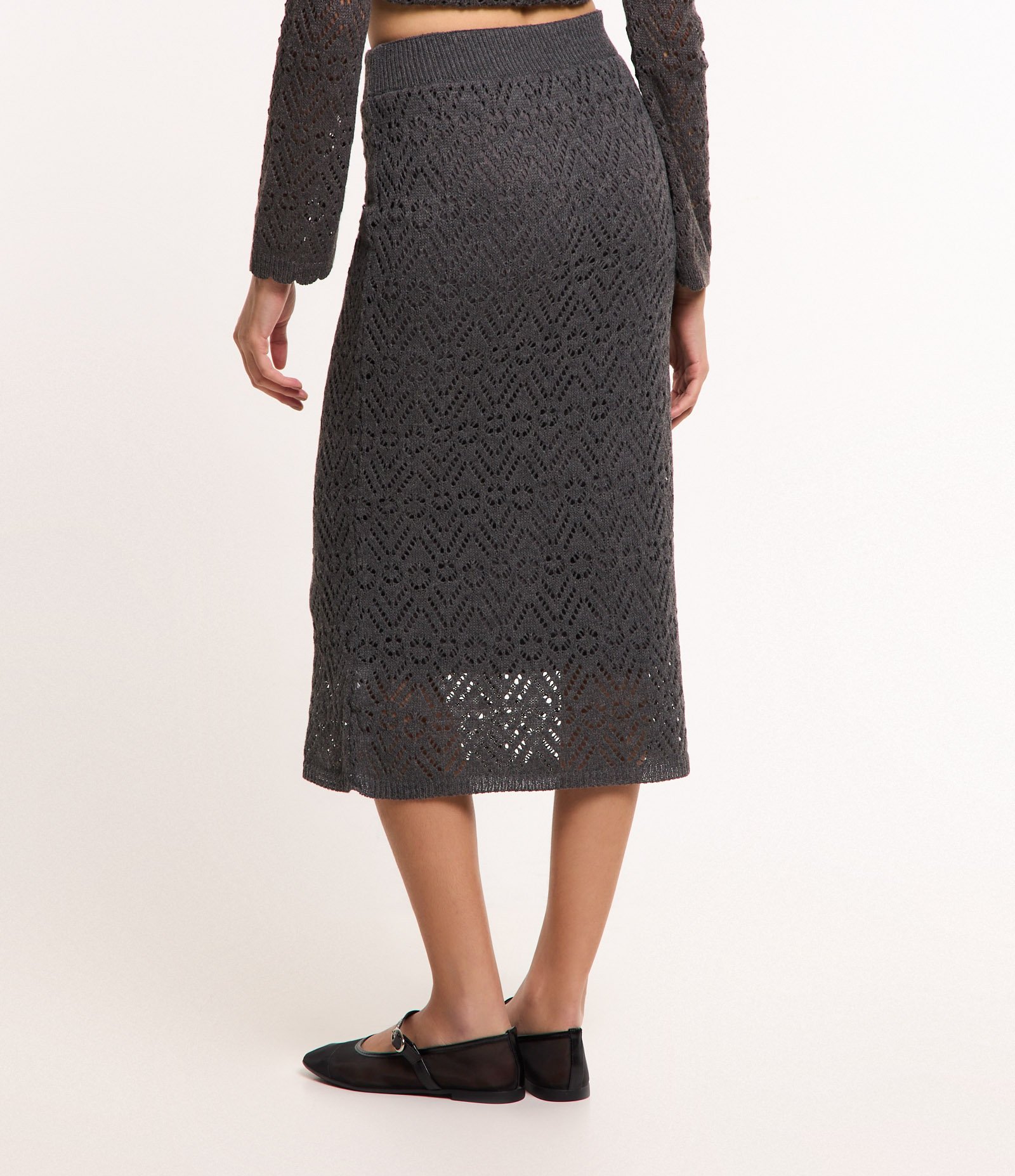 Saia Midi em Tricô com Ponto Crochetado Cinza 3
