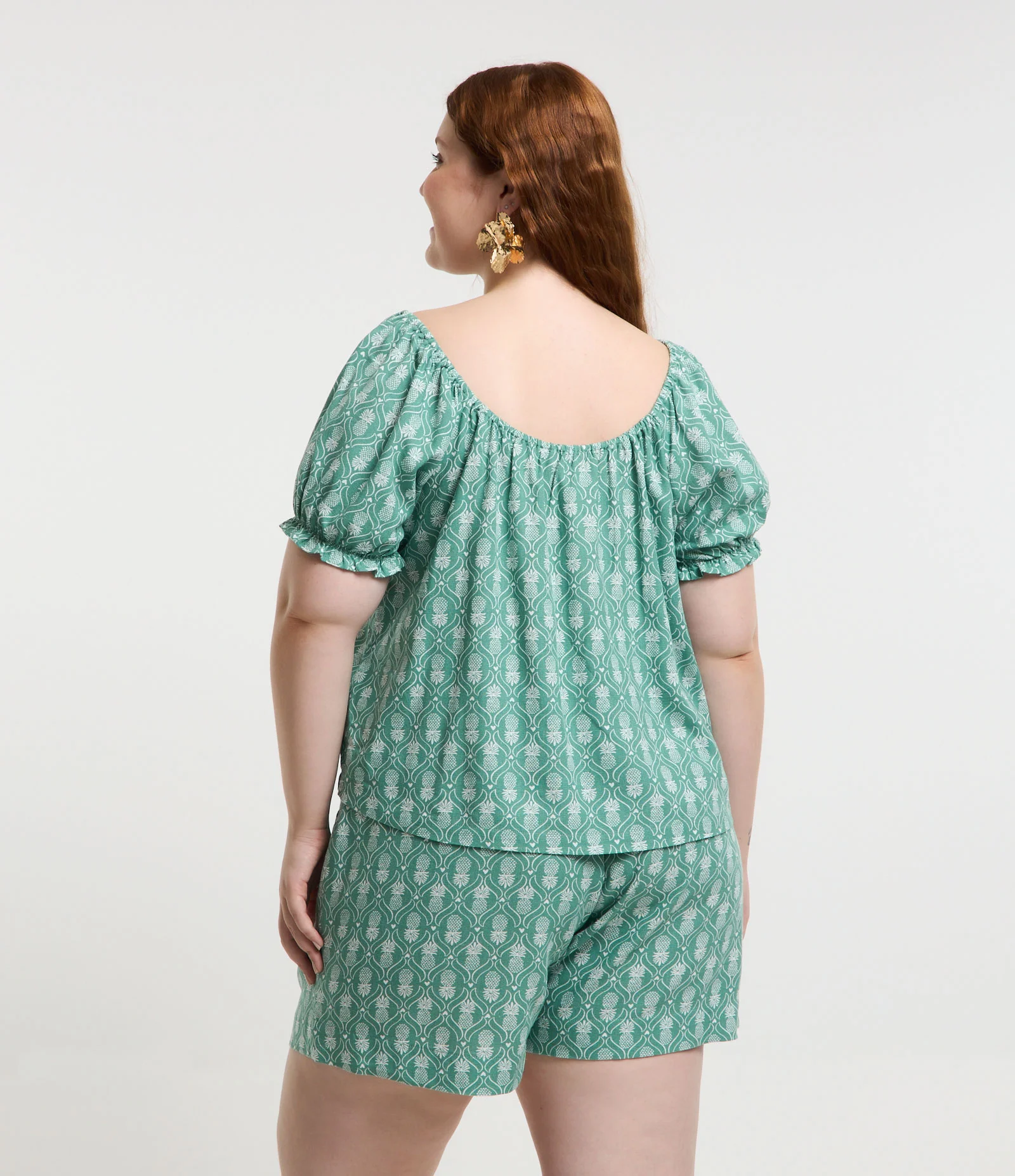 Blusa Viscolinho Manga Bufante e Estampa Curve & Plus Size Verde 2