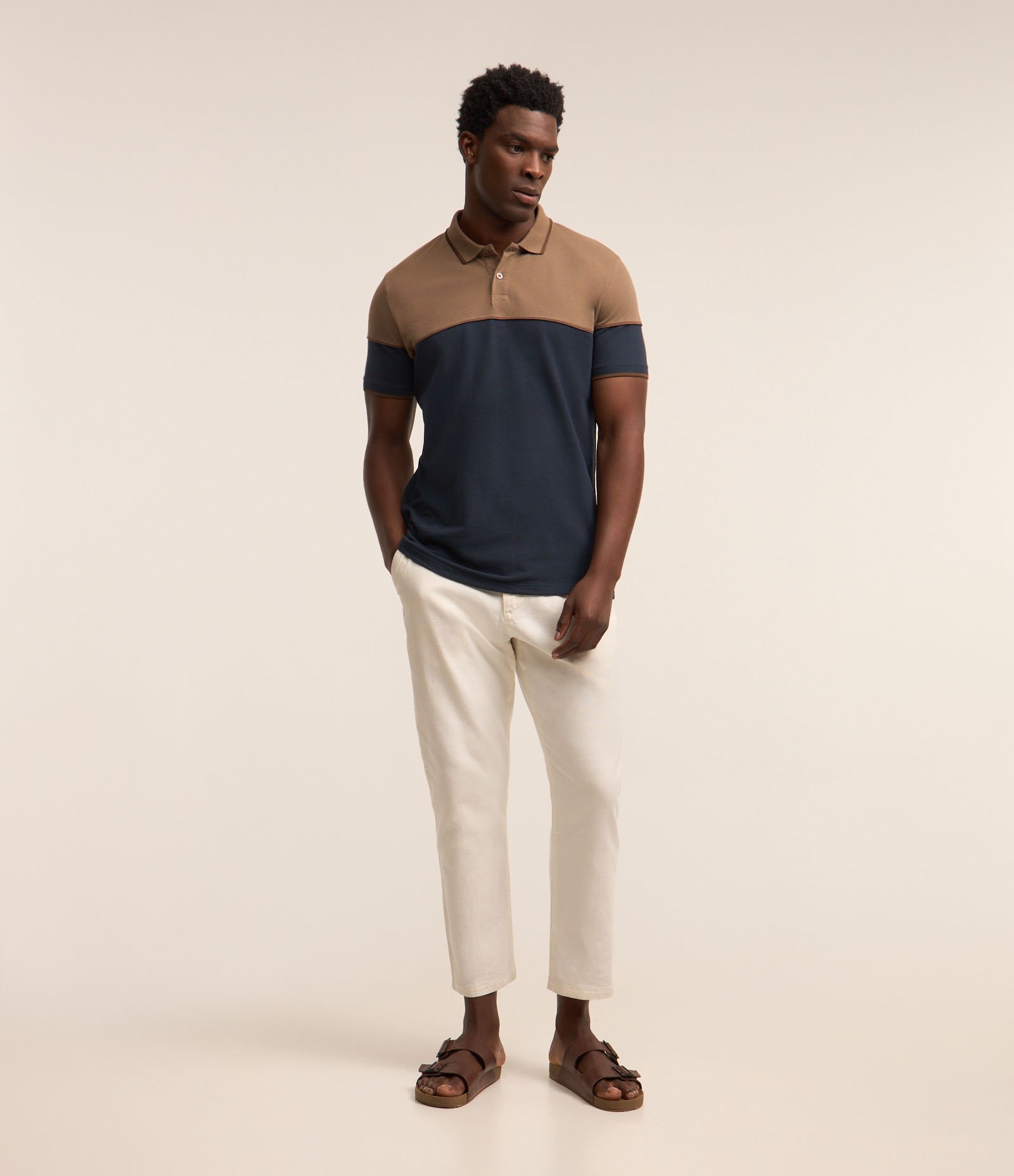 Camisa Polo Regular em Malha Piquet com Blocos de Cor e Friso Contrastante 2