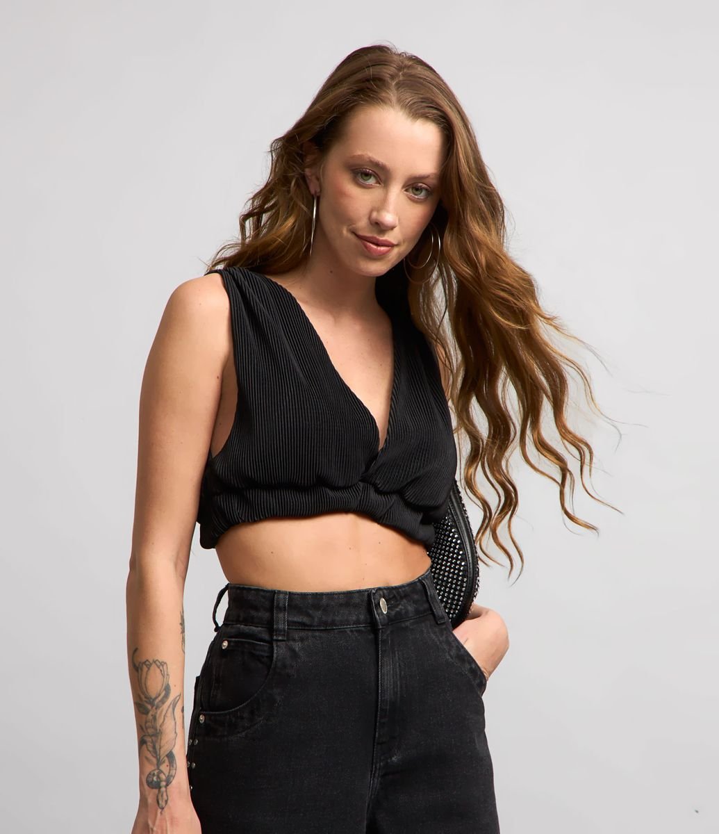Blusa Cropped com Alças Largas e Elástico na Cintura Preto