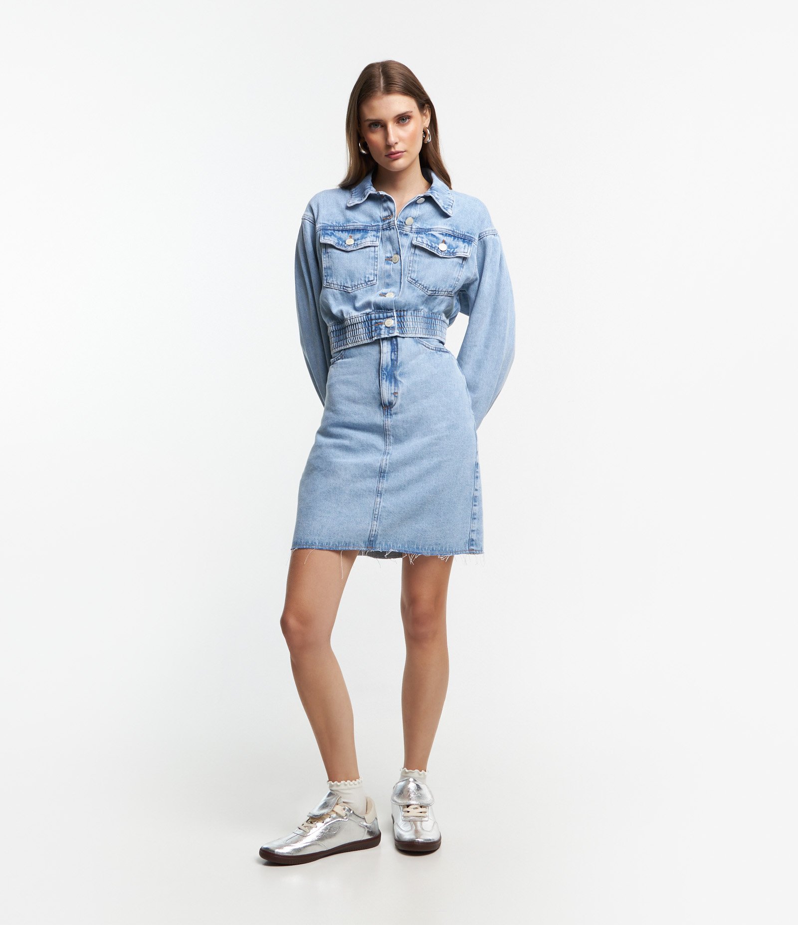 Jaqueta Cropped Jeans com Barra Ajustada e Bolso com Lapela Azul 2