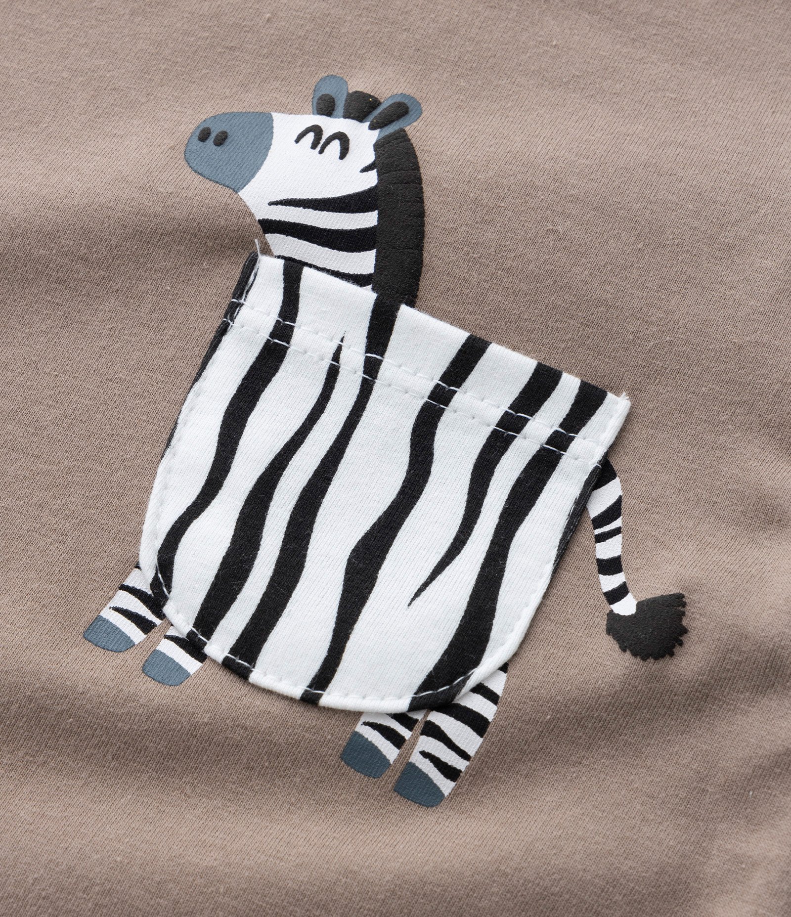 Camiseta Infantil com Bolsinho Interativo de Zebra - Tam 1 a 5 anos Bege 3