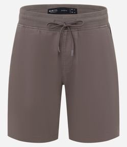 Bermuda Regular Slim em Sarja com Cós Elástico e Bolsos