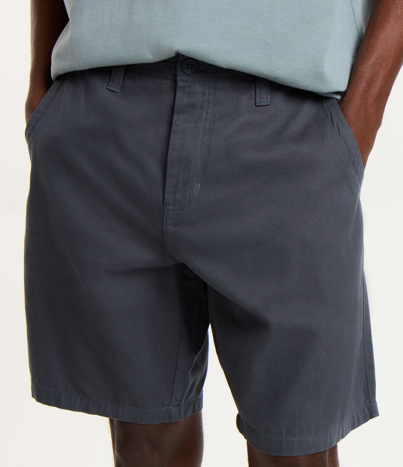 Bermuda Slim Alfaiataria em Sarja com Bolsos 4