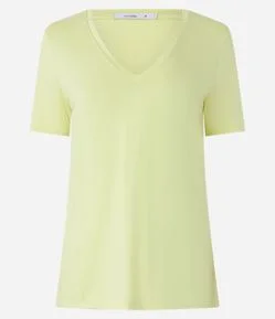 Blusa Básica em Viscose com Decote V