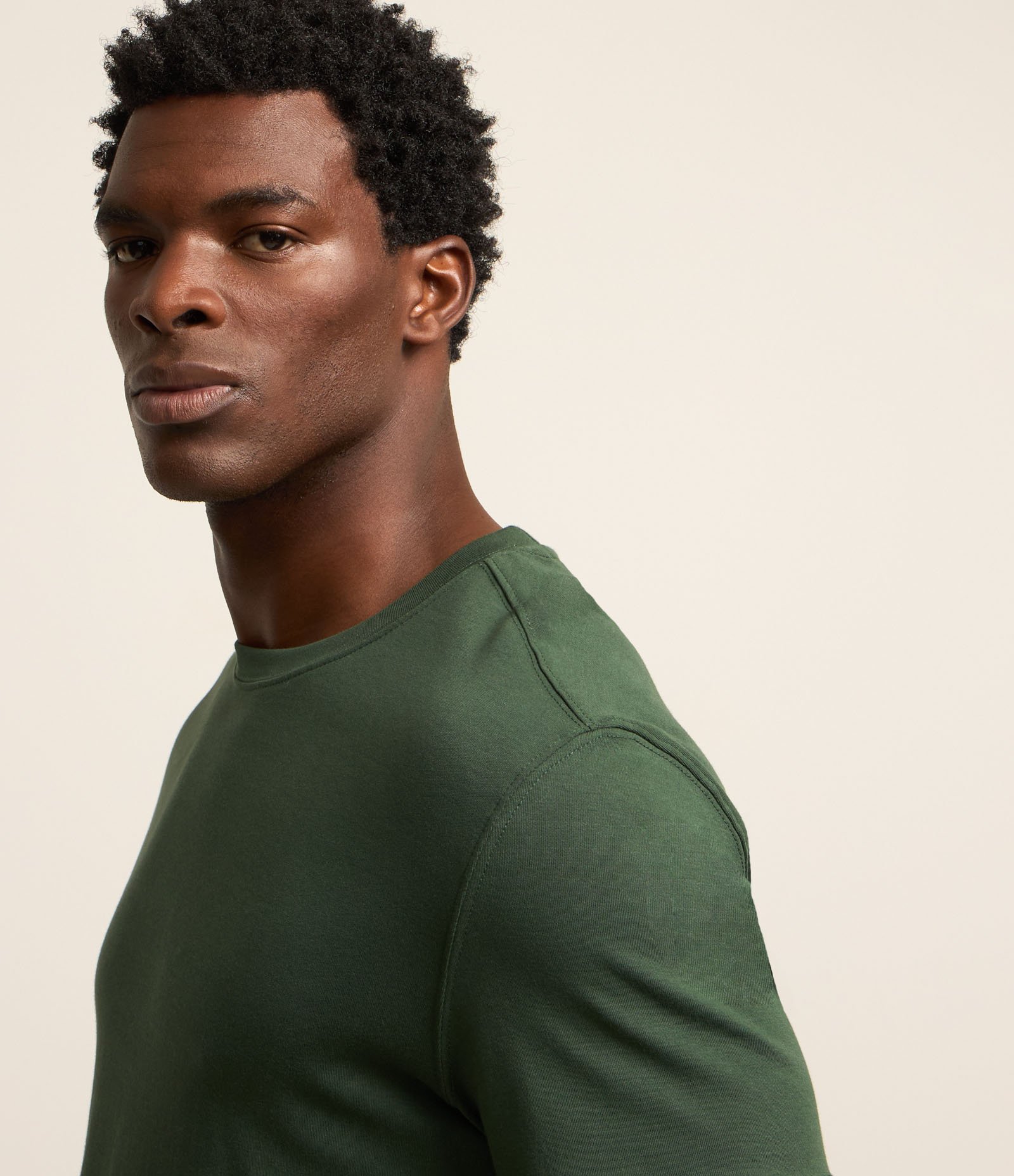 Camiseta Regular em Algodão com Gola Redonda Verde Escuro 5