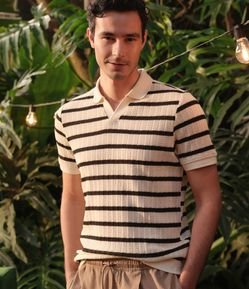 Camiseta Polo Regular em Algodão Listrada com Textura Efeito Crochê