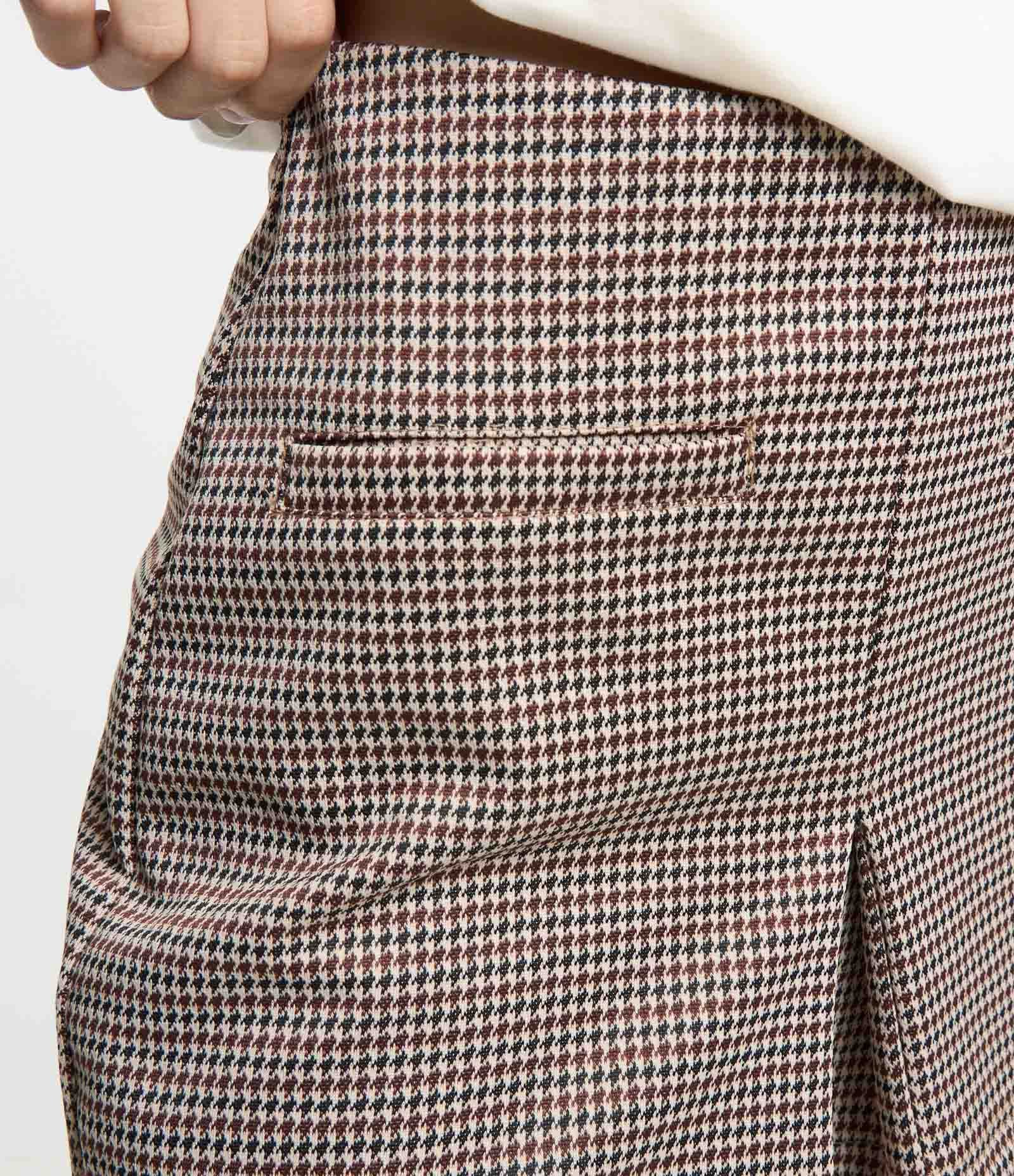 Short Saia Jacquard com Fenda e Bolso Embutidos Bege 4