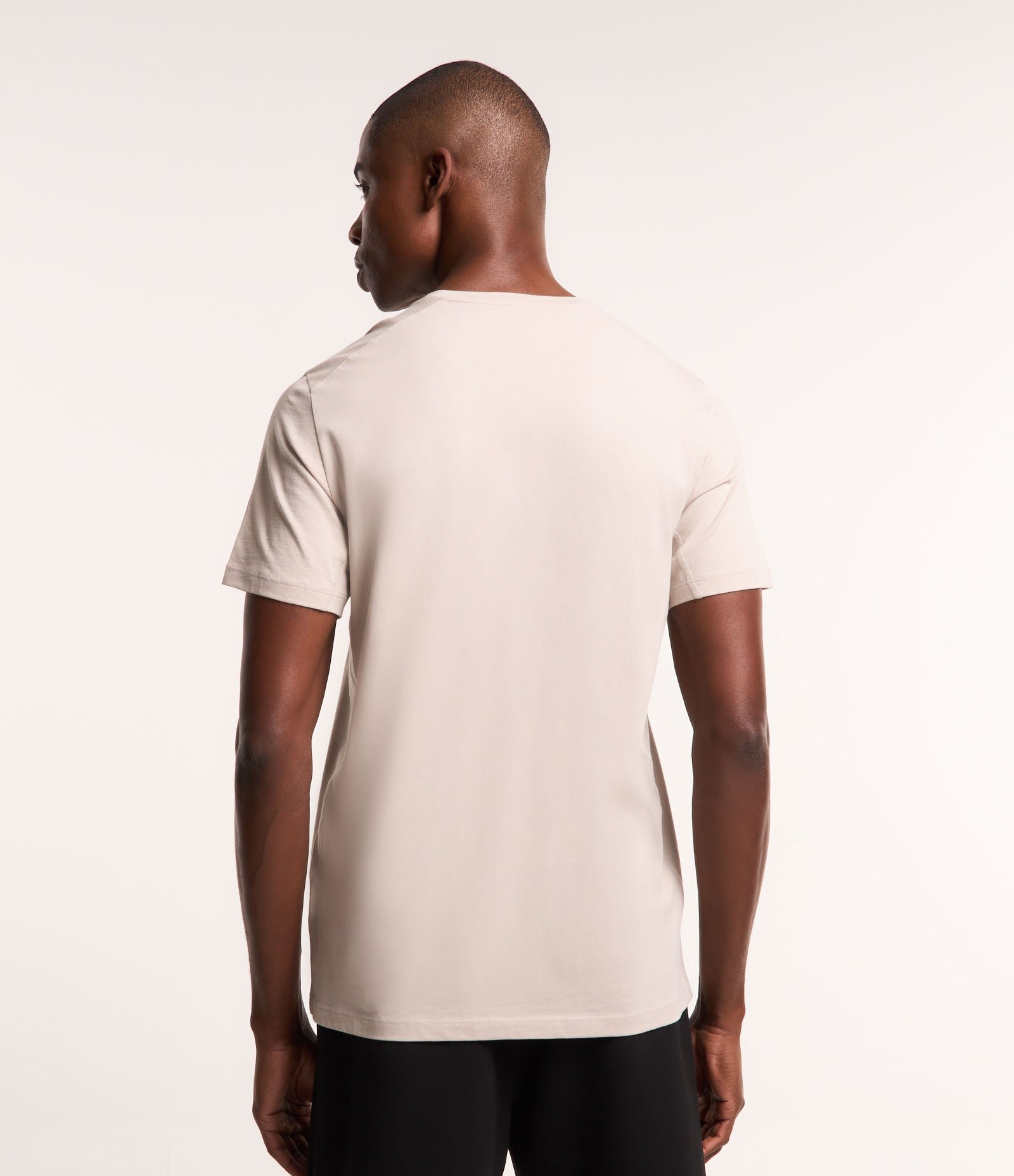 Camiseta Esportiva em Algodão Peruano e Manga Curta Bege 3
