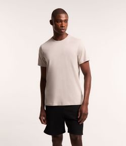 Camiseta Esportiva em Algodão Peruano e Manga Curta