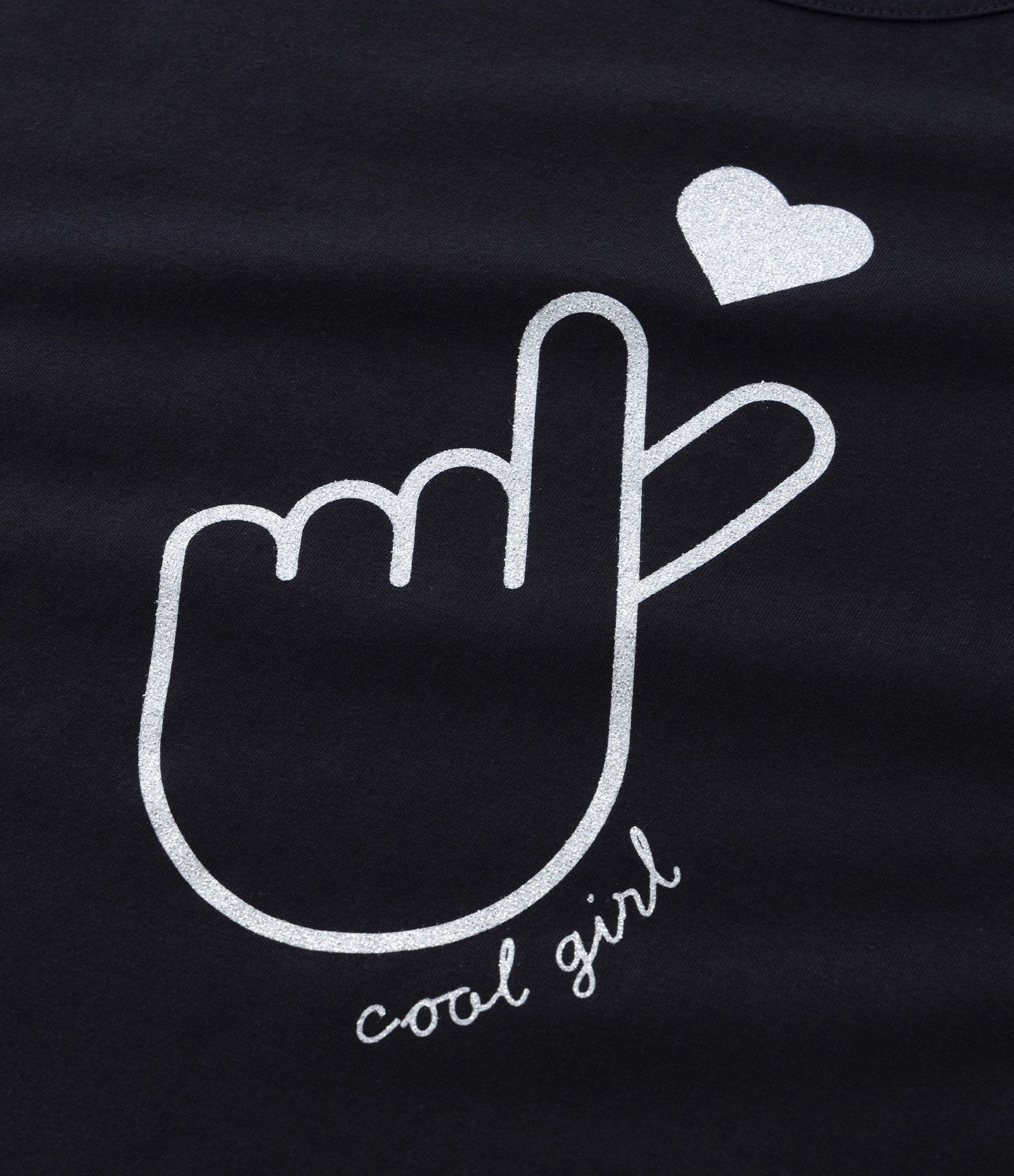 Camiseta Cropped Infantil em Algodão Estampa Dedinhos de Coração com Glitter - Tam 5 a 14 anos Preto 3