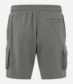 Bermuda Cargo em Moletom com Amarração na Cintura e Bolsos Táticos