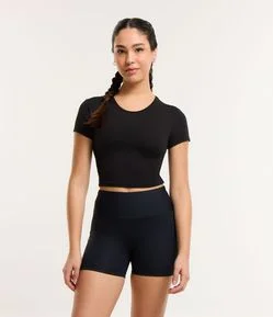 Camiseta Cropped Esportiva com Diferencial Toque Suave