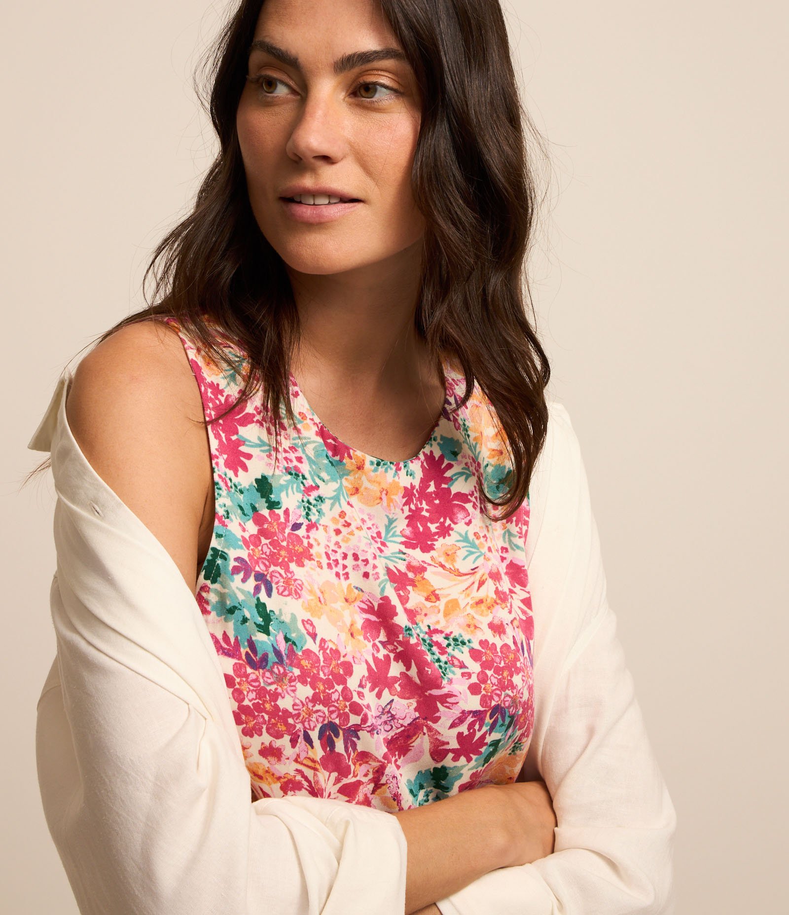 Vestido Curto em Viscose com Estampa Floral Liberty Rosa/Laranja/Verde 3