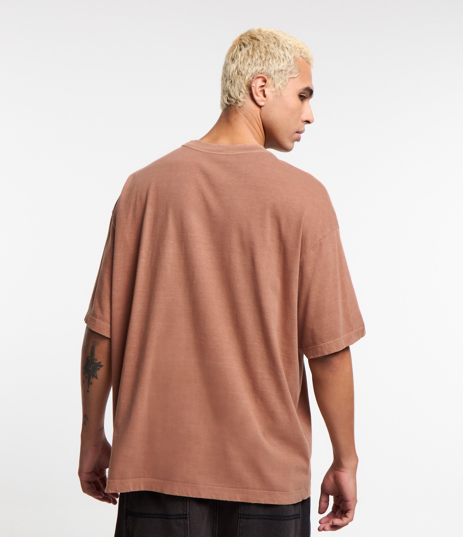 Camiseta Boxy em Algodão com Estampa Disorder Marrom 3