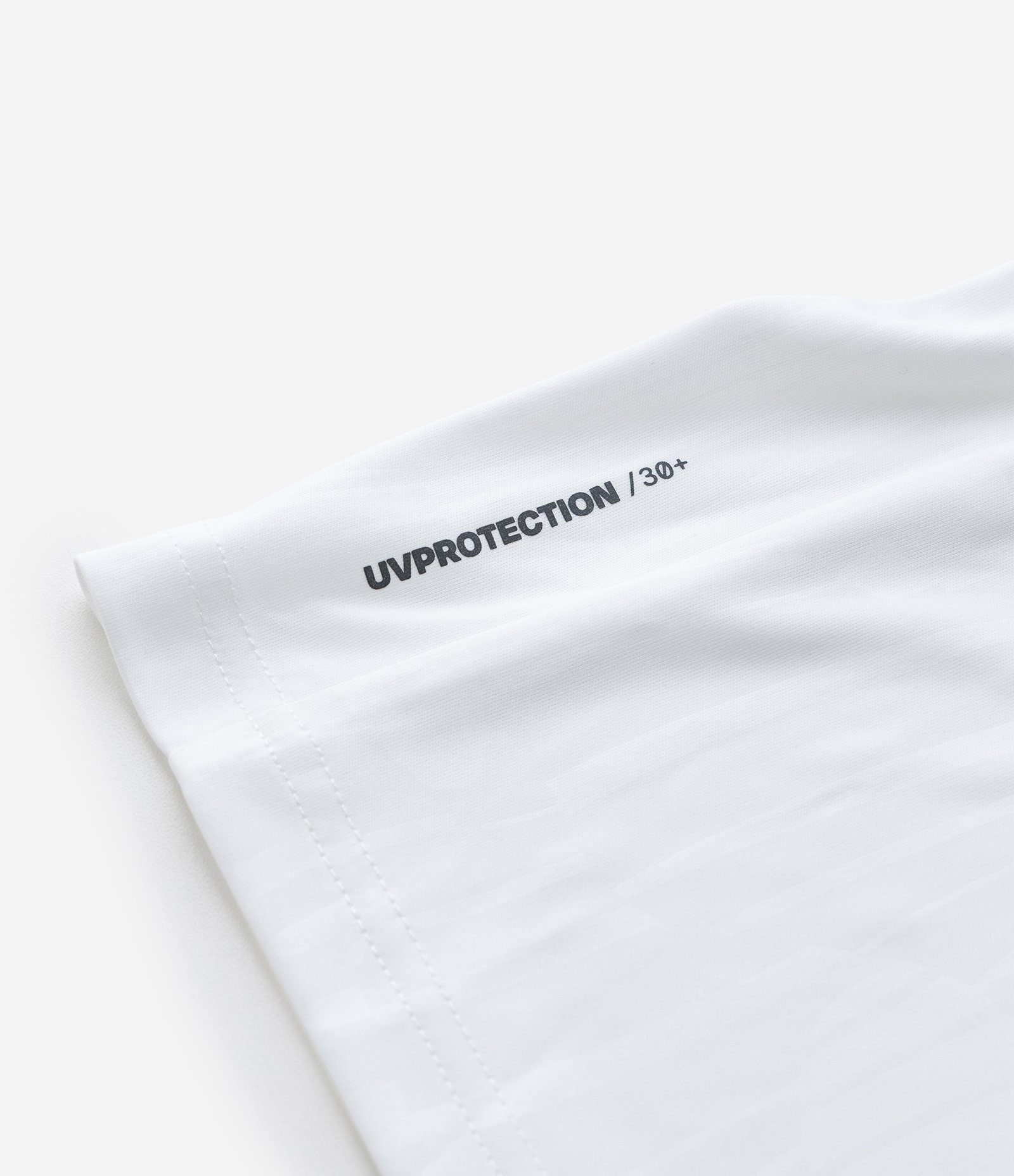 Camiseta Esportiva Tecnologia Dry com Estampa Heat Print Branco 10