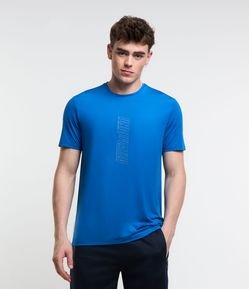 Camiseta Esportiva em Tecnologia Dry com Estampa Lettering e Costas Respirável