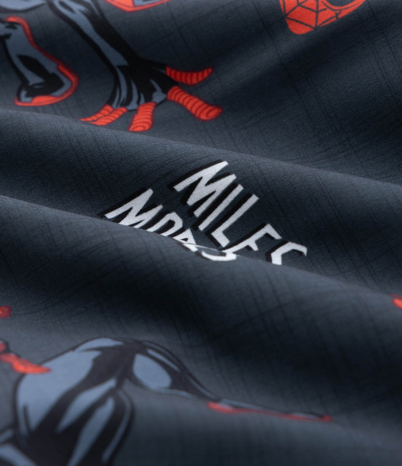 Bermuda Infantil com Estampa Homem-Aranha Miles Morales - Tam 5 a 12 Anos Preto/Vermelho 3