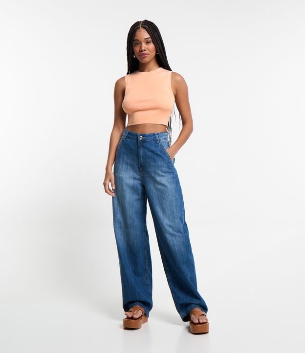 Calça Skater em Jeans com Bolsos