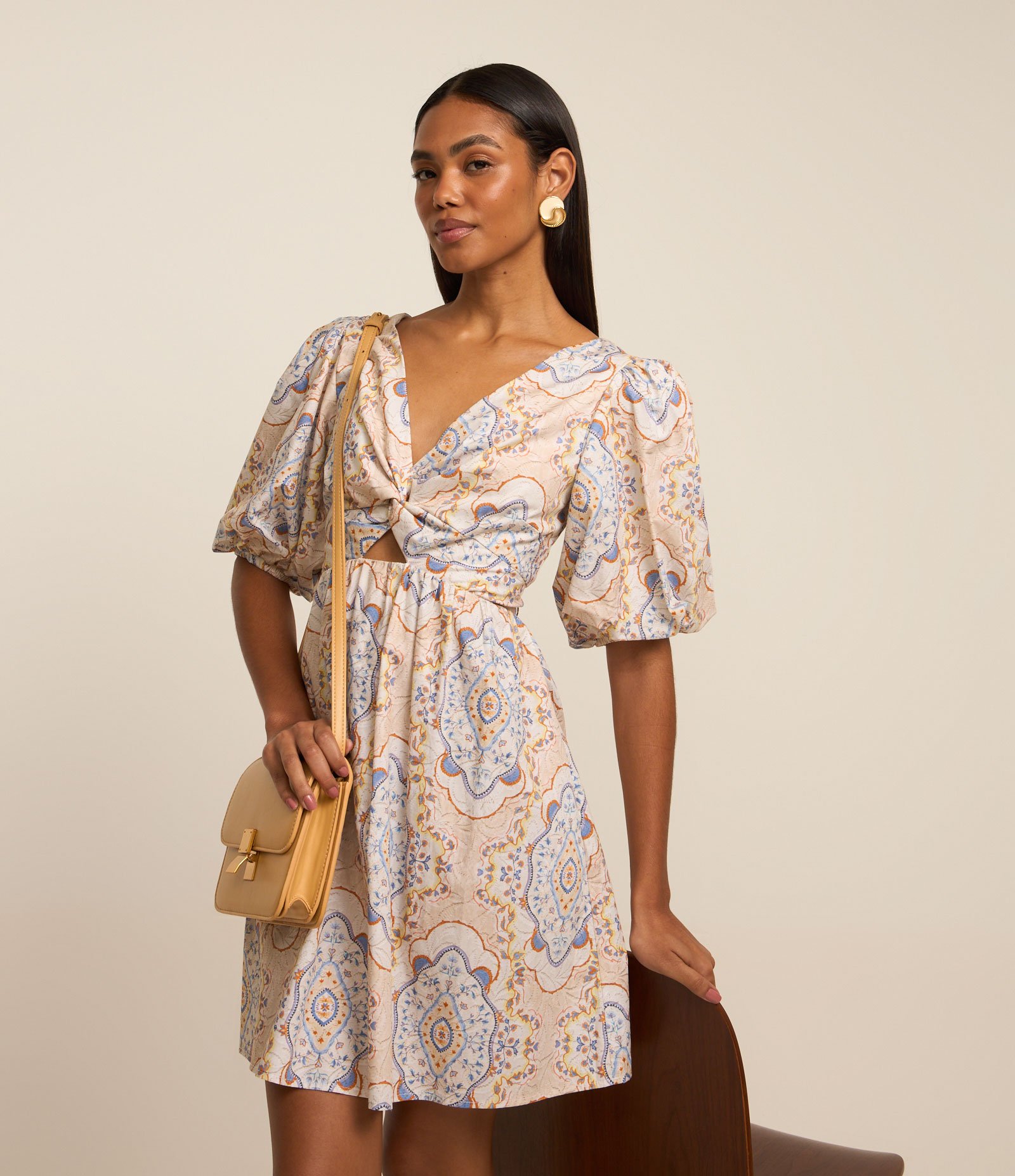 Vestido Evasê em Tricoline com Decote Coração e Manga Bufante Multicores 1