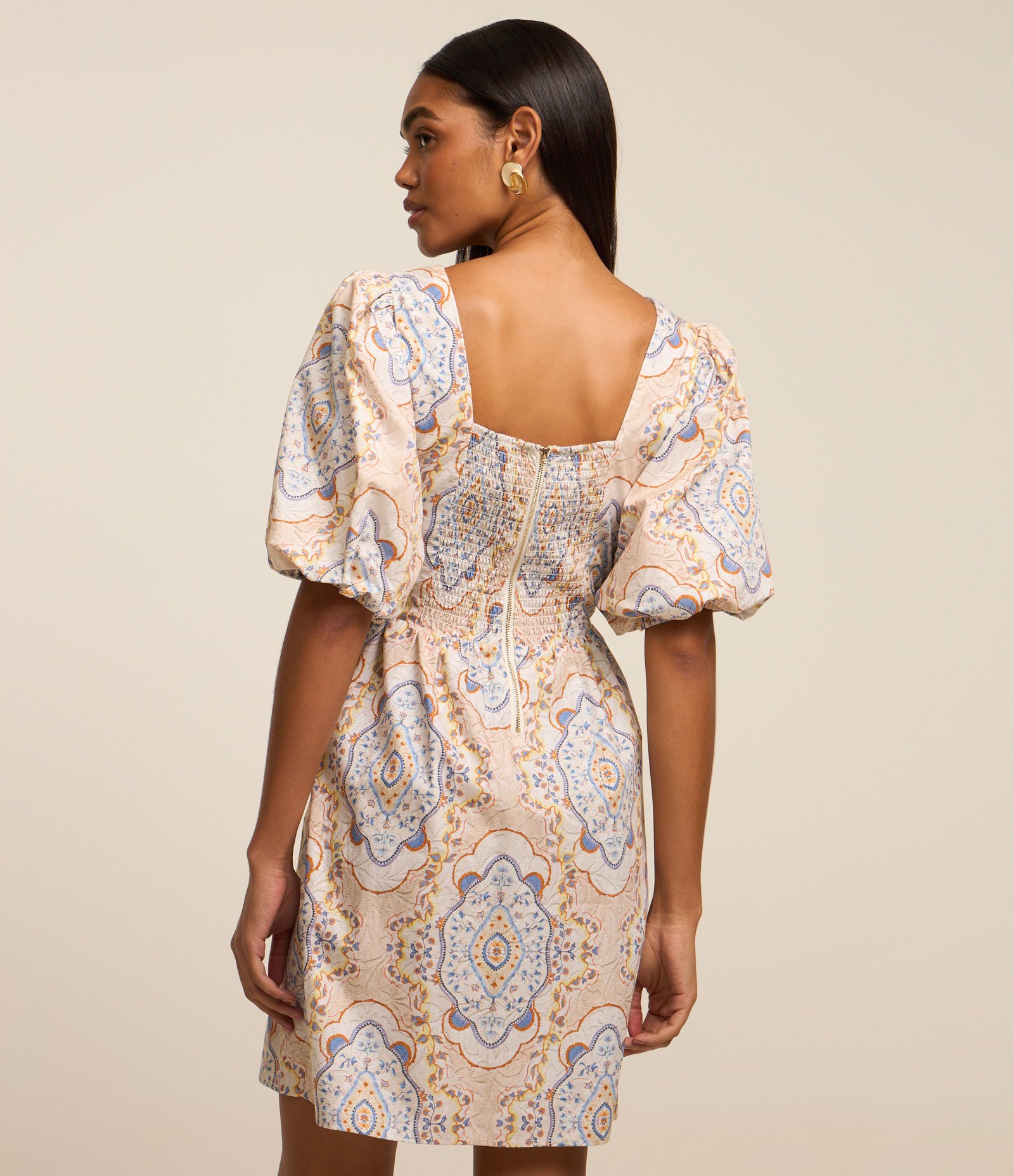 Vestido Evasê em Tricoline com Decote Coração e Manga Bufante Multicores 3