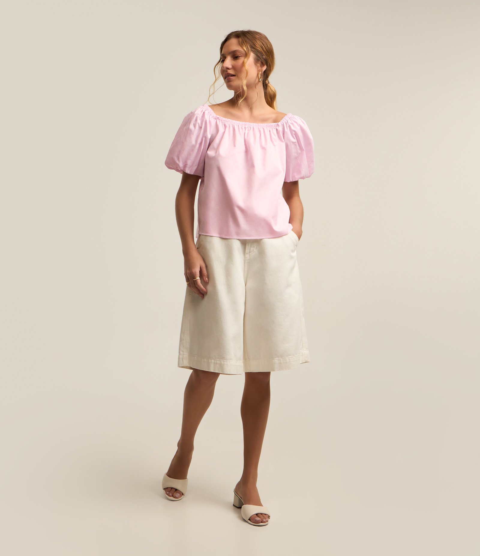 Blusa em Tricoline com Decote Ombro e Ombro e Manga Balonê Rosa 3