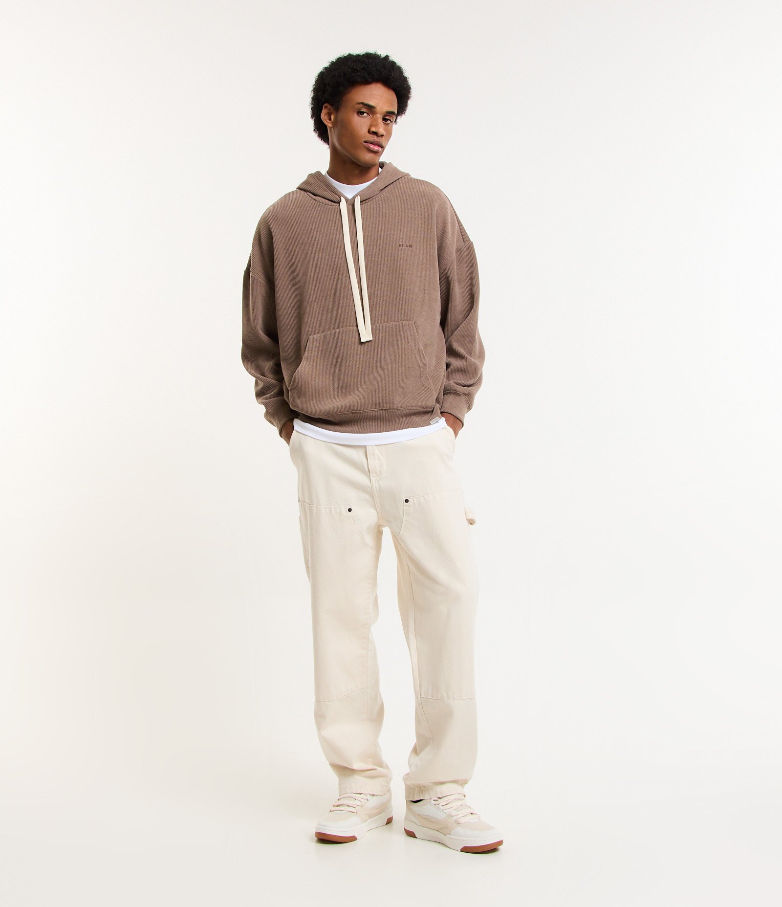 Calça Sarja com Bolsos e Carpenter Lateral Branco 1