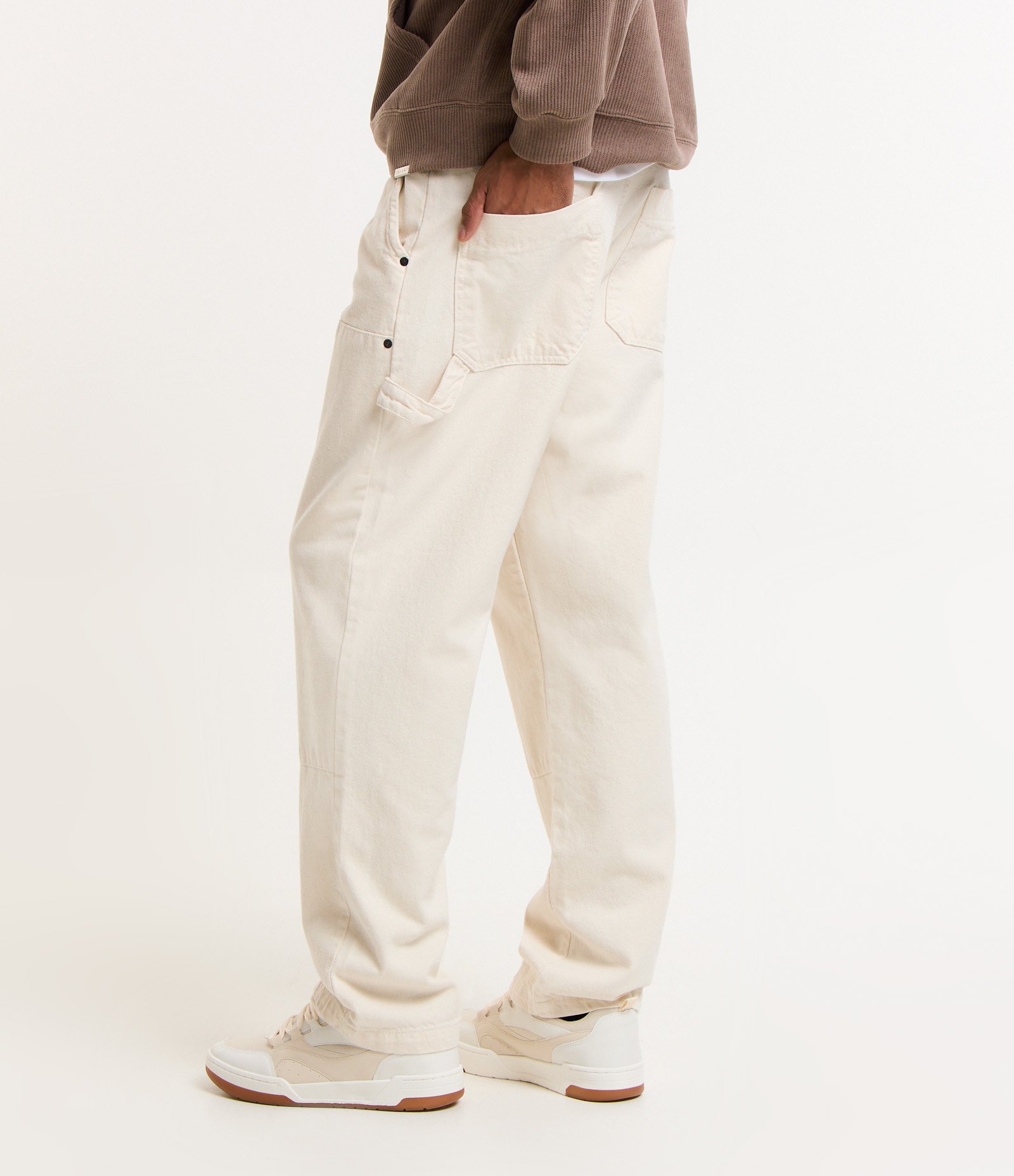 Calça Sarja com Bolsos e Carpenter Lateral Branco 3