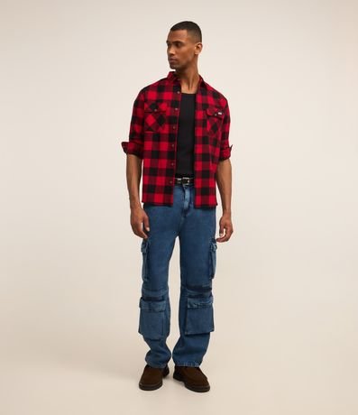 Calça Baggy em Jeans com Recortes e Bolso Cargo