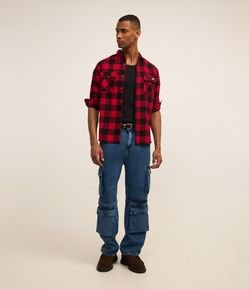 Calça Baggy em Jeans com Recortes e Bolso Cargo