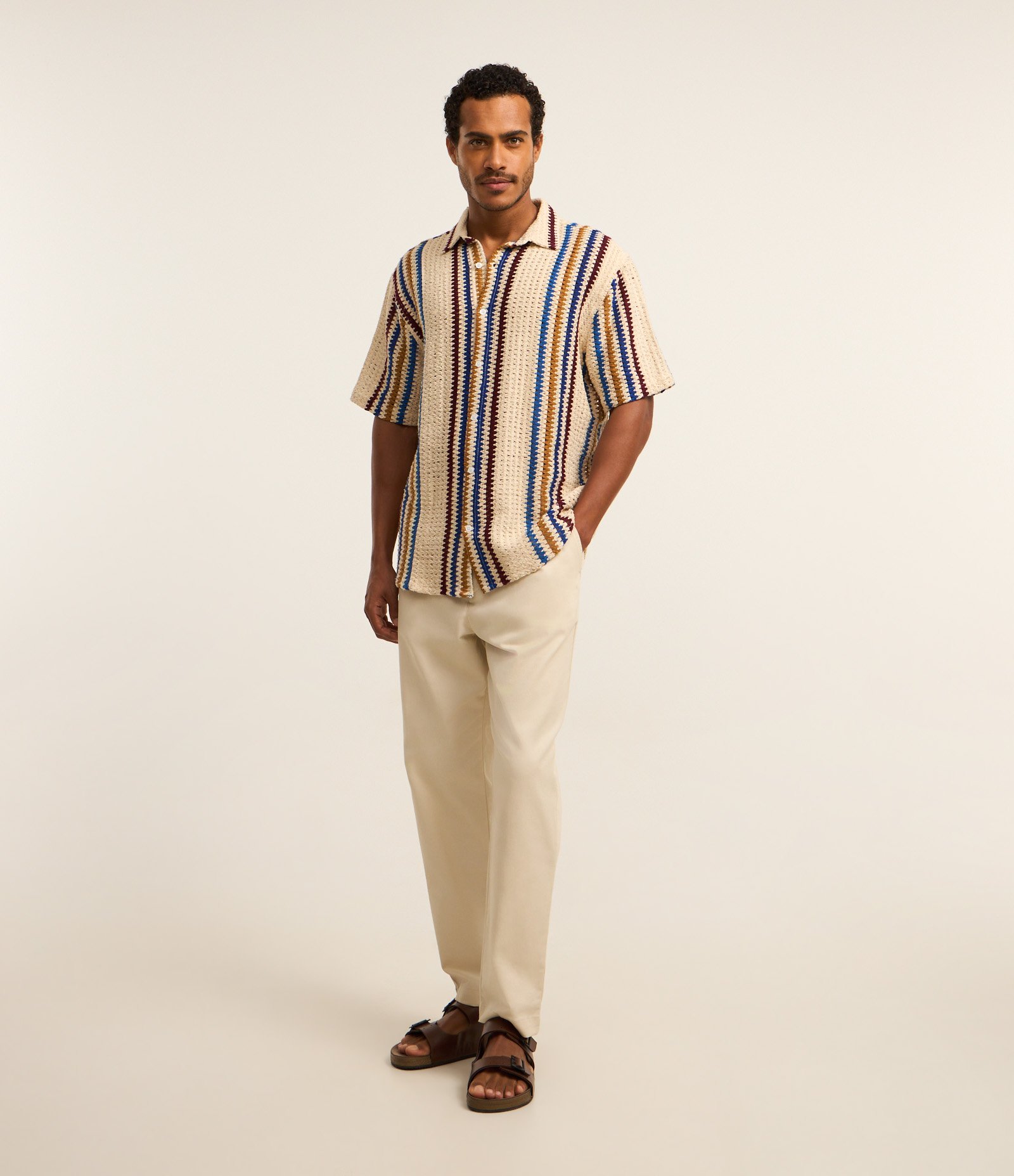 Camisa em Crochê Rustico com Textura e Listras Contrastantes Bege/Azul/Amarelo/Vermelho 5
