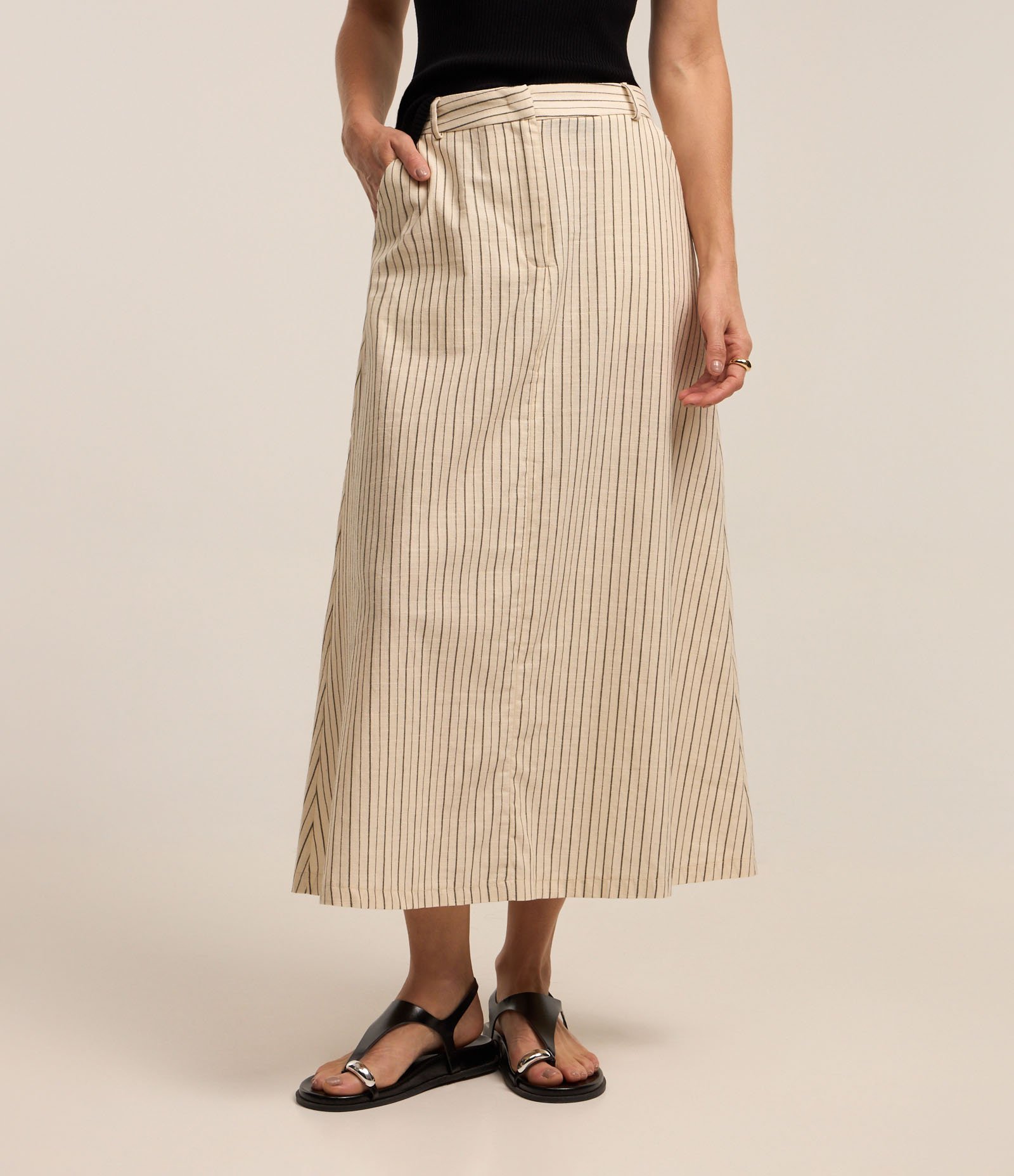 Saia Midi em Tricoline com Passantes no Cós e Estampa Listras em Fio Tinto Off White 3