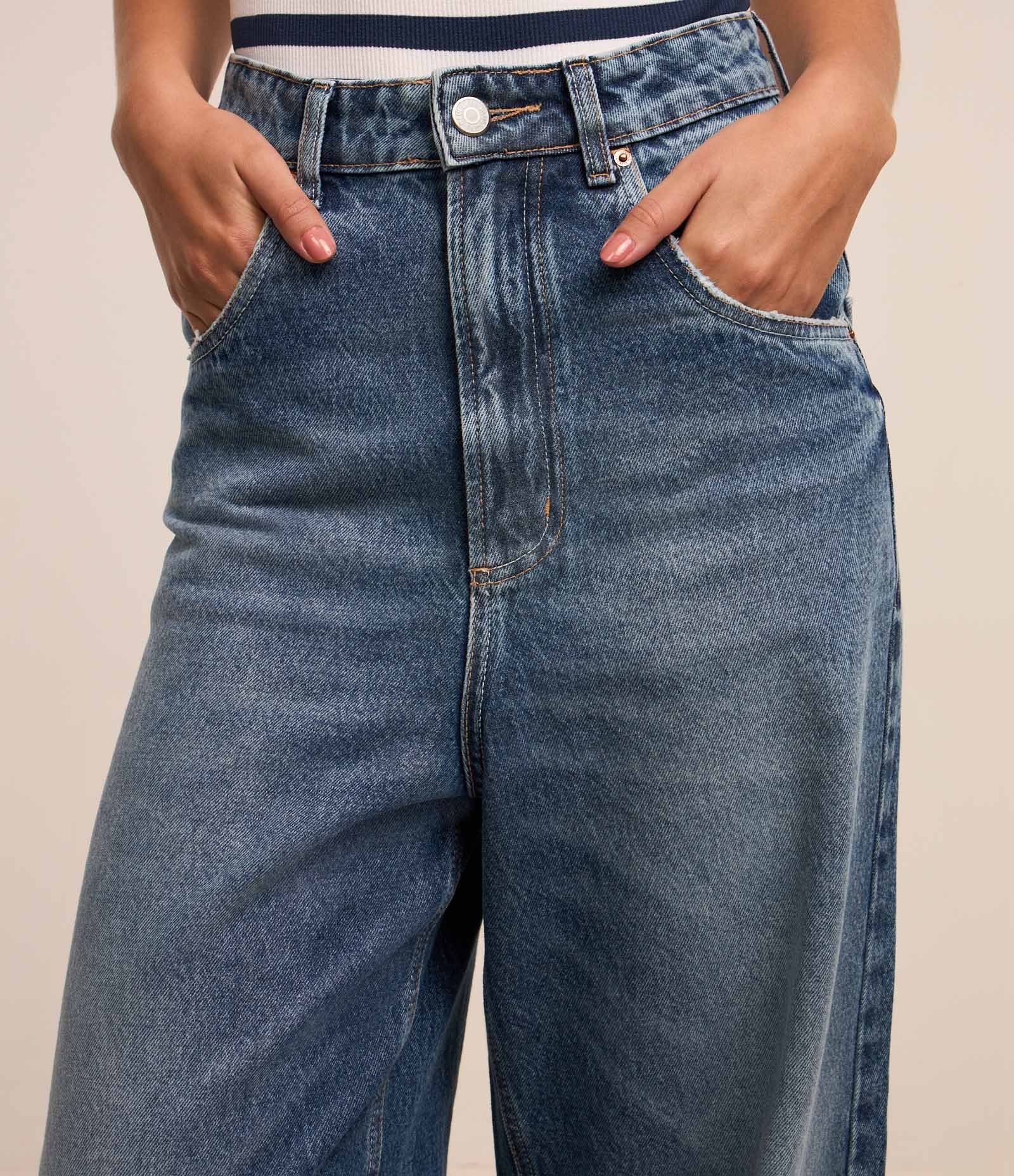 Calça Ampla Cintura Alta em Jeans com Bolsos Azul 5