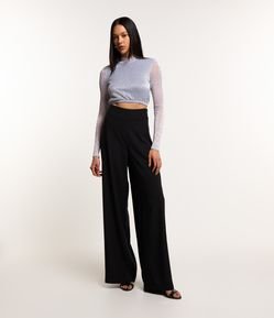 Calça Pantalona em Crepe com Zíper Invisível