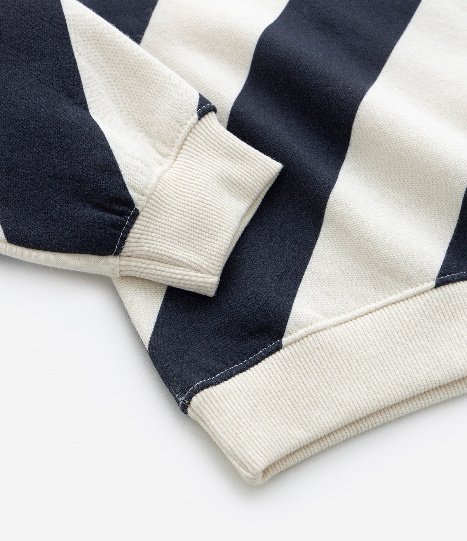 Blusão Infantil em Moletom Quentinho com Estampa Listras - 1 a 5 Anos Bege/Preto 4