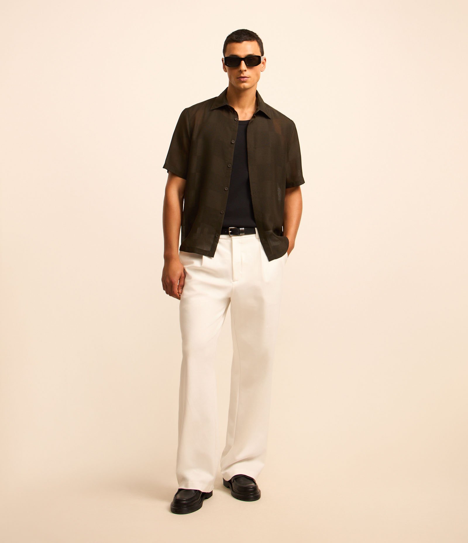 Camisa com Textura Estampa Xadrez e Gola Lapela Grafite 2