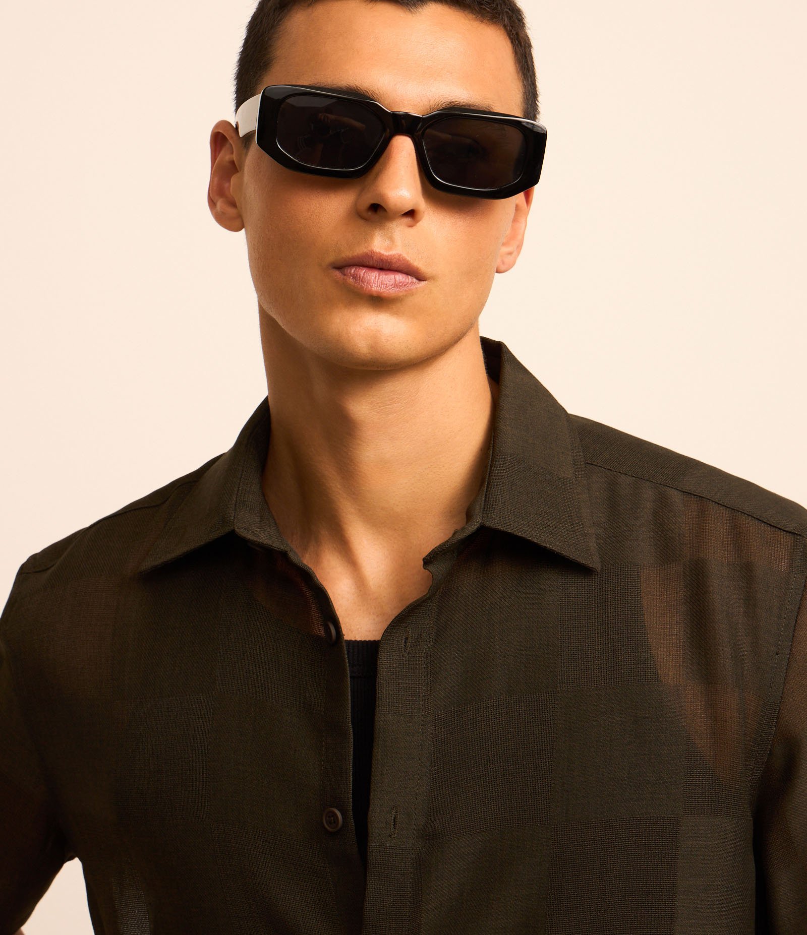 Camisa com Textura Estampa Xadrez e Gola Lapela Grafite 5
