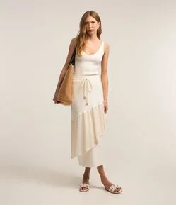 Saia Midi em Malha de Algodão com Babado Texturizado e Sobreposto