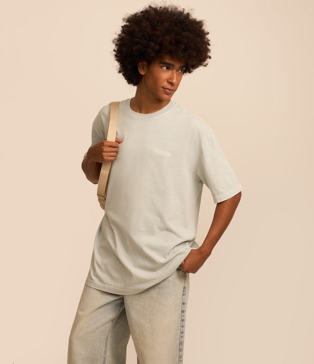 Calça Baggy em Jeans com Bolso Faca Frontal