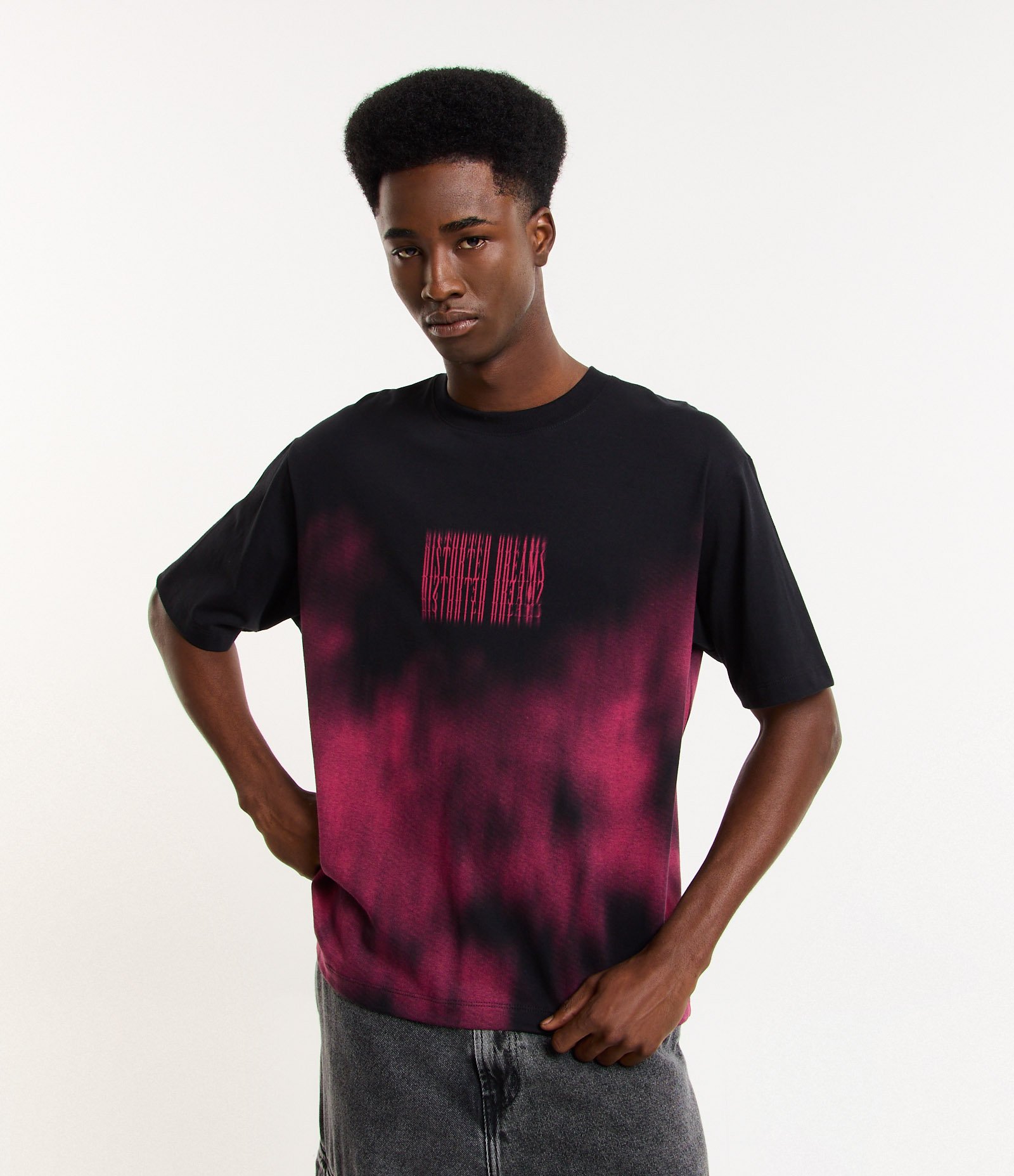 Camiseta Boxy em Algodão com Estampa Distorted Dreams Preto/Rosa 1