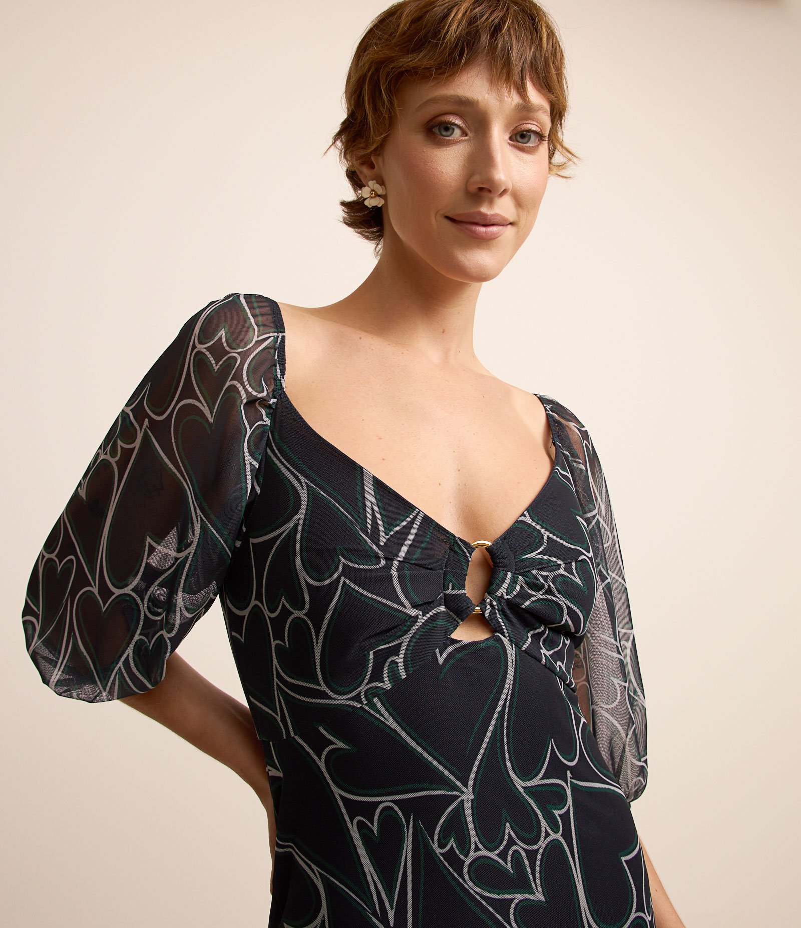 Vestido Midi em Tule com Babados na Saia e Estampa de Corações Azul 4