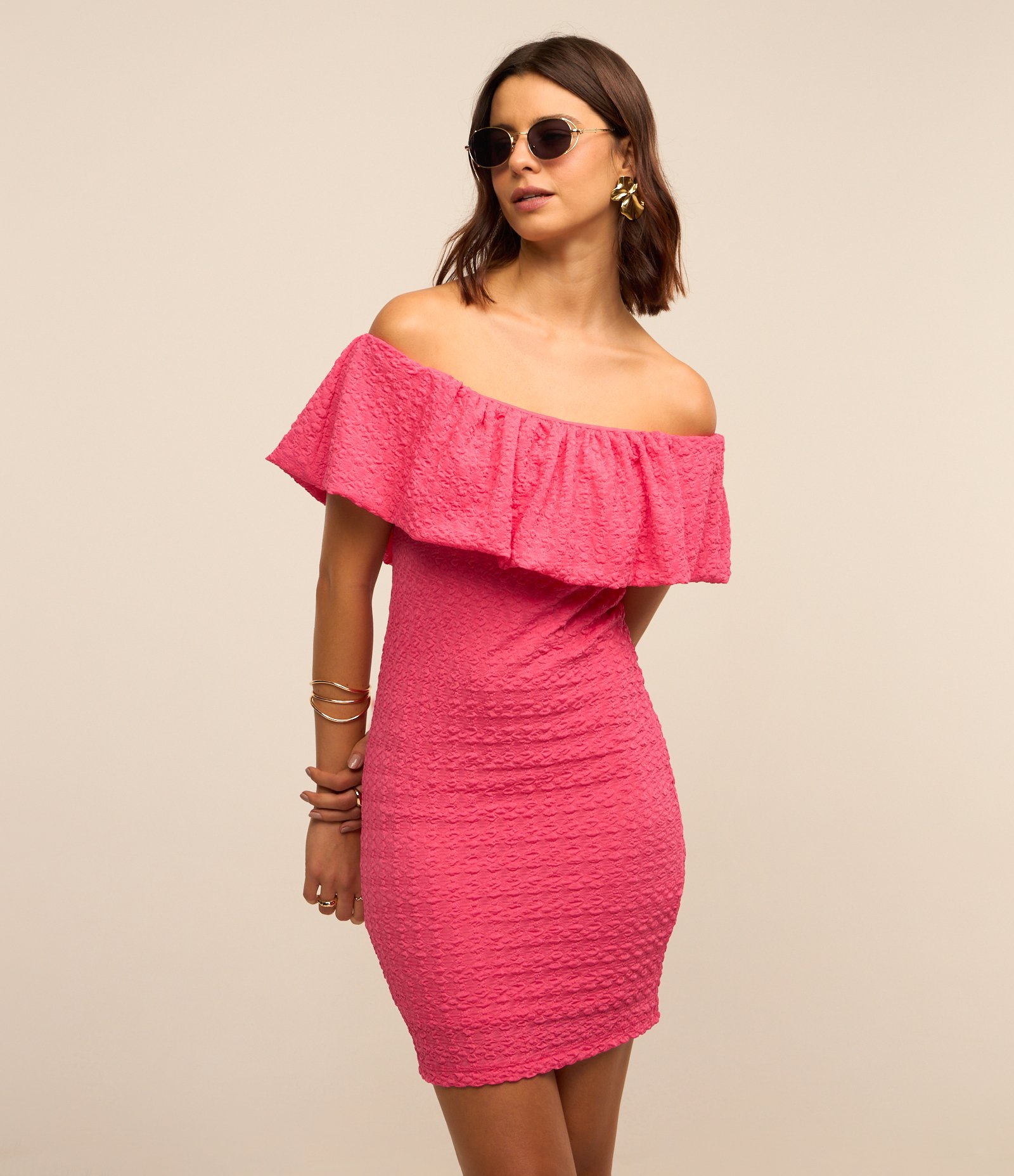 Vestido Ombro a Ombro com Babado e Texturas Rosa 2