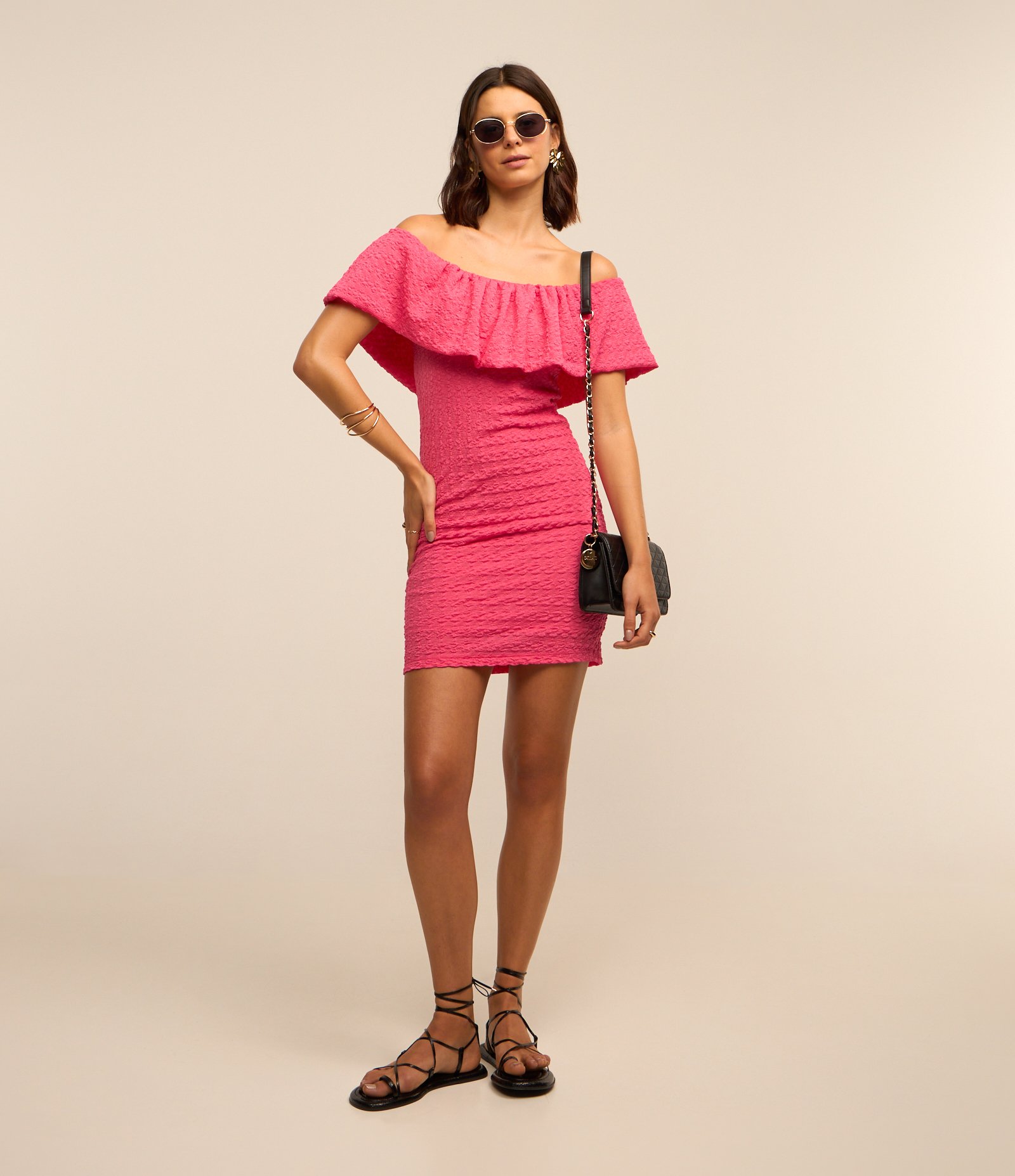 Vestido Ombro a Ombro com Babado e Texturas Rosa 4