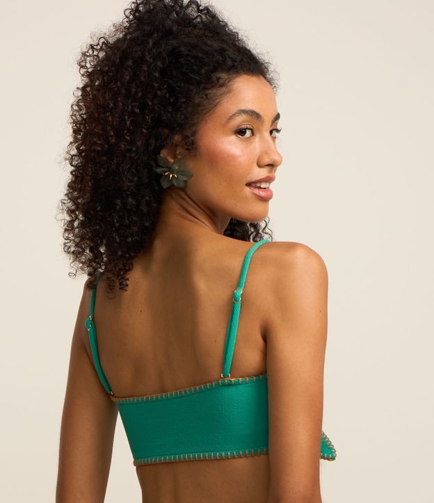 Biquíni Top Bandeau com Amarração Frontal Texturizado e com Pesponto Contrastante