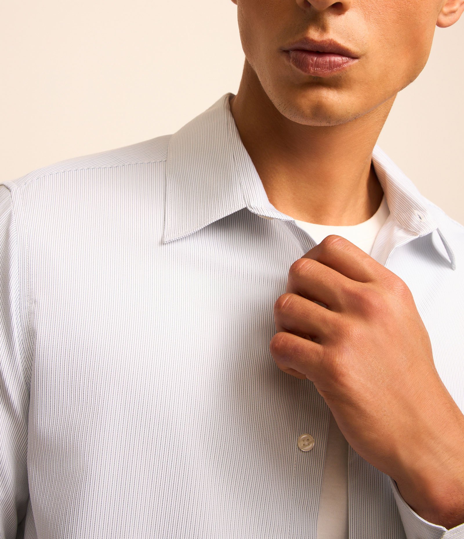 Camisa com Fibra de Bambu Maquinetada com Listras Azul Claro 4