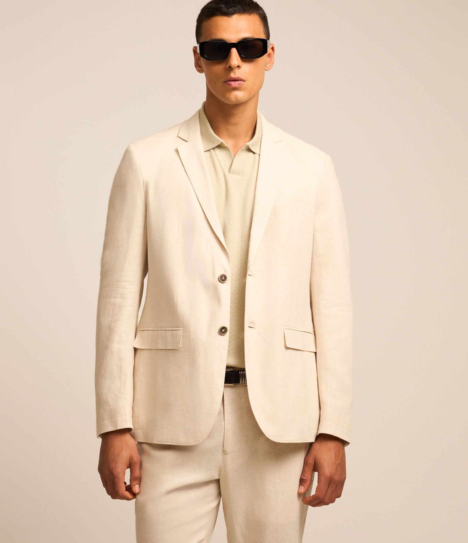 Blazer em Linho e Viscose Easy Care com Meio Forro Bege 1